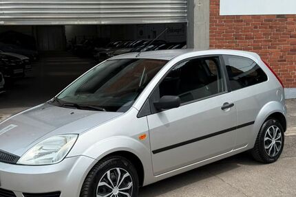 Ford Fiesta 142.418 km 2.999 &euro; Düren 52353