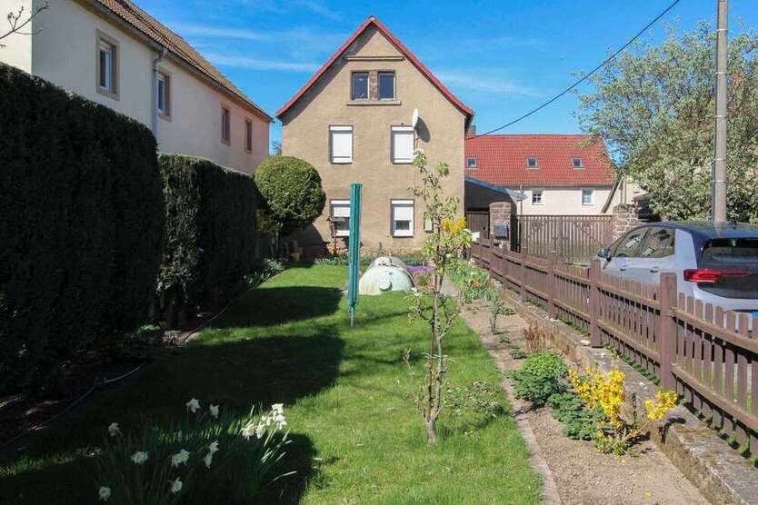 Haus zum Kaufen in Niederau 49.000 € 106 m²