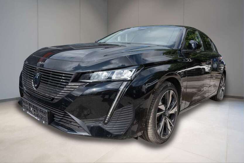 Peugeot 308 8.190 km 18.885 € Gelsenkirchen 45881