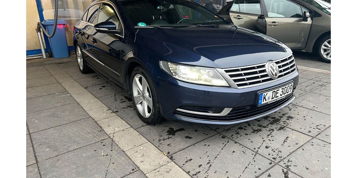 VW CC 211.052 km 9.350 &euro; kőln 51107