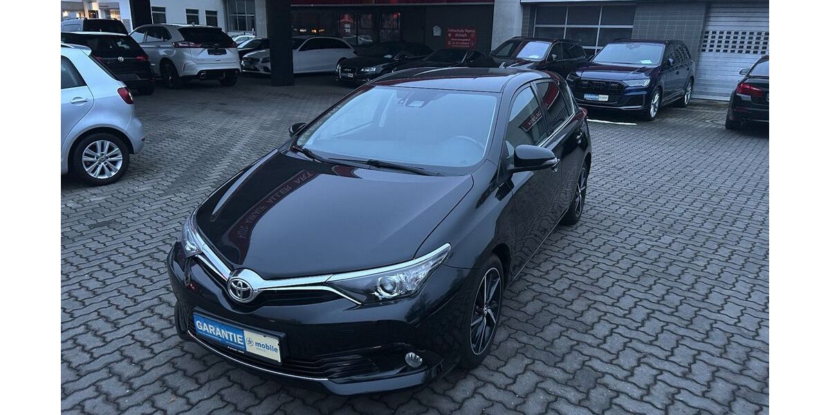 Toyota Auris 84.177 km 11.170 &euro; Aichach 86551