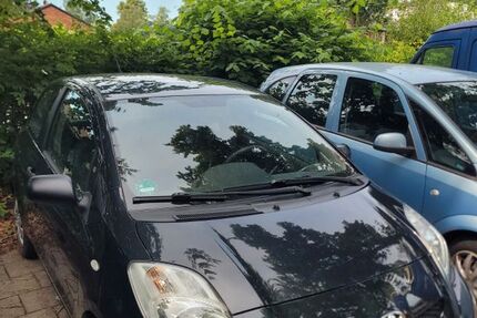 Toyota Yaris 144.000 km 1.900 &euro; Hamburg 22049