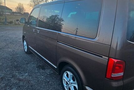 VW T5 Multivan 263.000 km 15.200 &euro; Krempe 25361