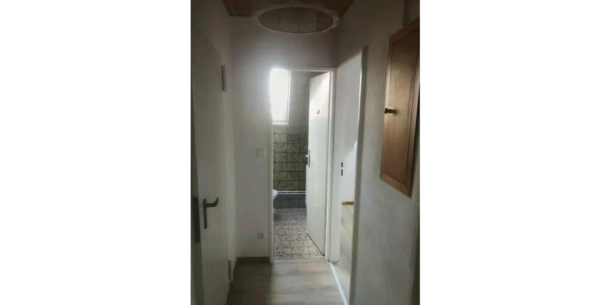 Dachgeschoßwohnung Berlin Neukölln - 3.5 Zimmer, 70 m&sup2;, 1.000&euro; | Angebot:25477890