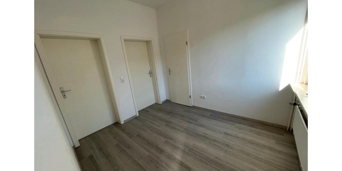Erdgeschoßwohnung Bad Bramstedt - 3 Zimmer, 74 m&sup2;, 1.300&euro; | Angebot:26089270