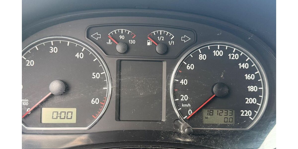 VW Polo 181.233 km 1.200 &euro; Linkenheim 76351