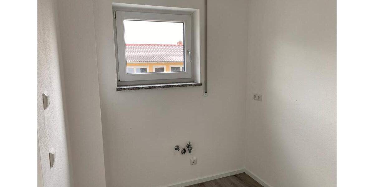 Erdgeschoßwohnung Rottenburg an der Laaber - 3 Zimmer, 104 m&sup2;, 1.170&euro; | Angebot:26399592