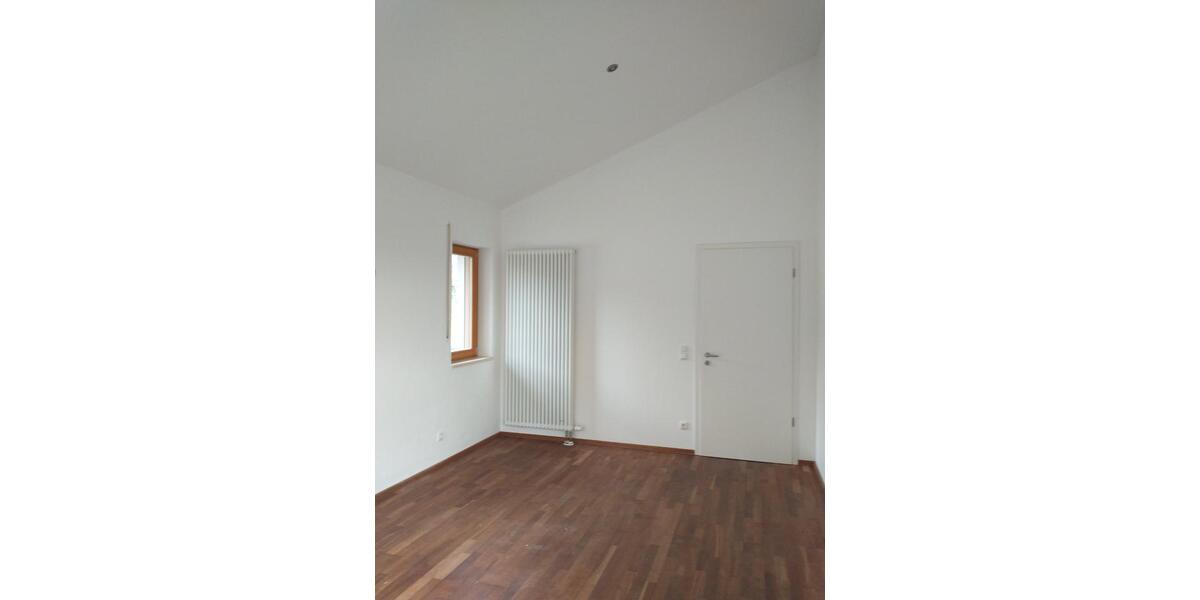 Doppelhaushälfte Glonn - 4 Zimmer, 130 m&sup2;, 1.900&euro; | Angebot:25948203