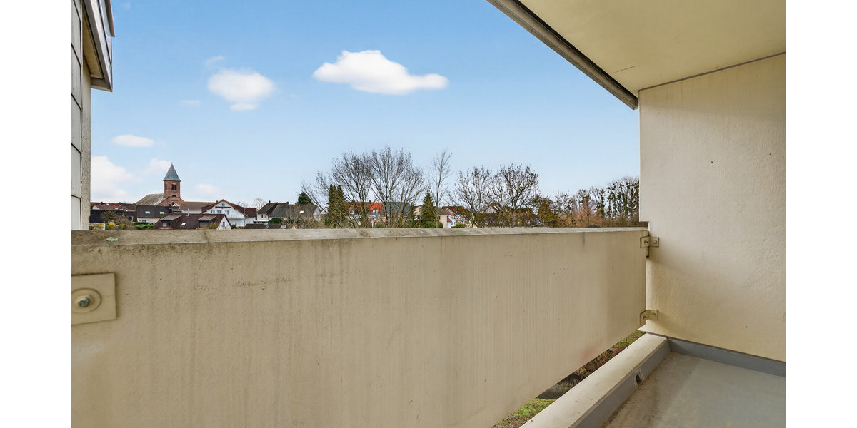 Appartement mit Ausblick: 1-Zimmerwohnung mit Balkon, Küche und Stellplatz - Einfamilienhaus Durmersheim | Angebot:26438747