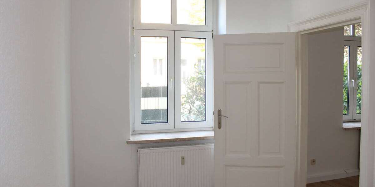 geräumige 2 Zimmer-Wohnung mit Einbauküche *ab sofort verfügbar* in bester Lage - Erdgeschoßwohnung Magdeburg Stadtfeld Ost | Angebot:10983291