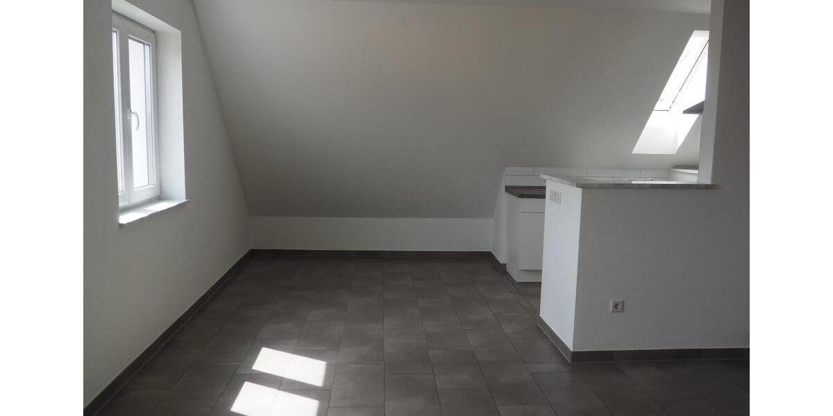 Helle, moderne Dachgeschosswohnung in Lupburg 2 zimmer