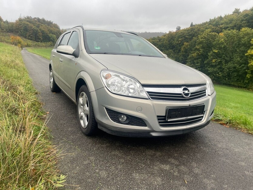 Opel Astra 215.000 km 2.900 € Brilon 59929