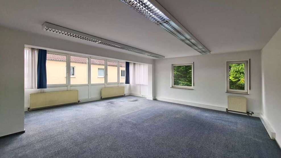 Büro in Korntal 430.000 € 182 m²