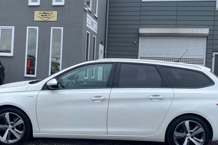 Peugeot 308 128.000 km 8.900 &euro; Euskirchen 53881