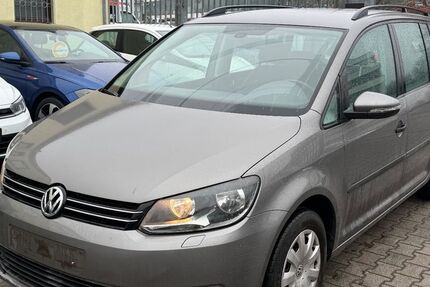 VW Touran 163.000 km 5.300 € Kelkheim 65779