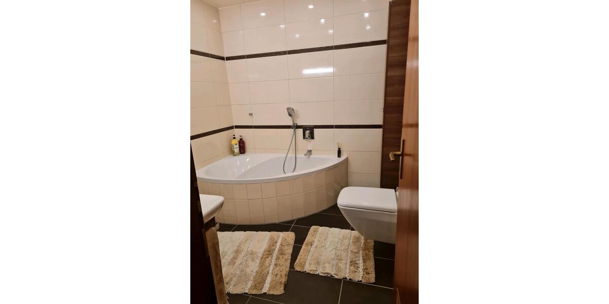 Dachgeschoßwohnung Tauberbischofsheim - 3 Zimmer, 63 m&sup2;, 185.000&euro; | Angebot:25658288