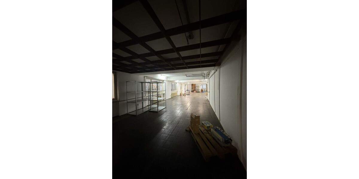 Gewerbefläche mit Rolltor & Starkstrom - Hemer-Deilinghofen zimmer