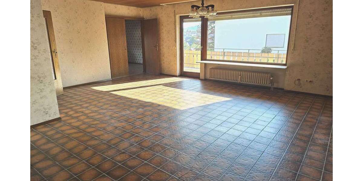 Etagenwohnung Sinsheim-Steinsfurt Steinsfurt - 4.5 Zimmer, 138 m&sup2;, 1.280&euro; | Angebot:27108234