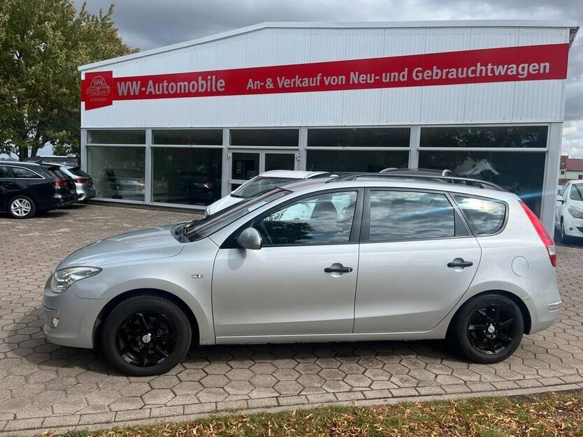i30