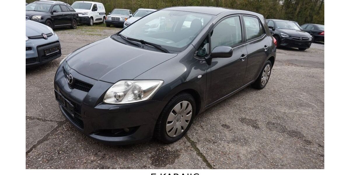 Toyota Auris 210.600 km 2.200 &euro; ESCHWEILER - KINZWEILER 52249