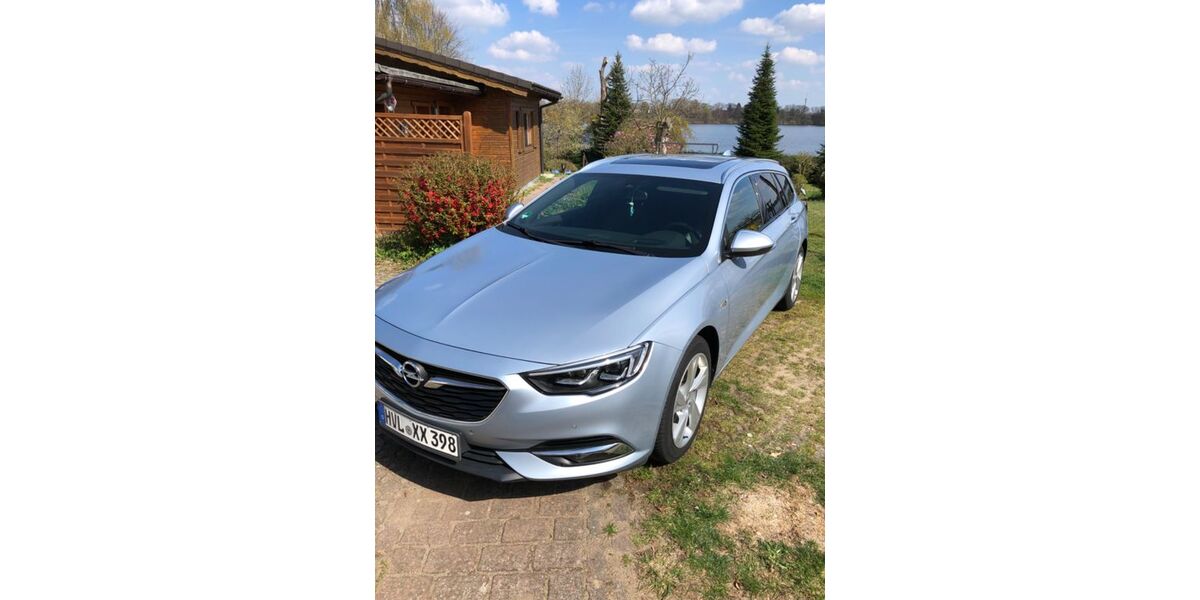 Opel Insignia 97.500 km 12.950 &euro; Waren 17192