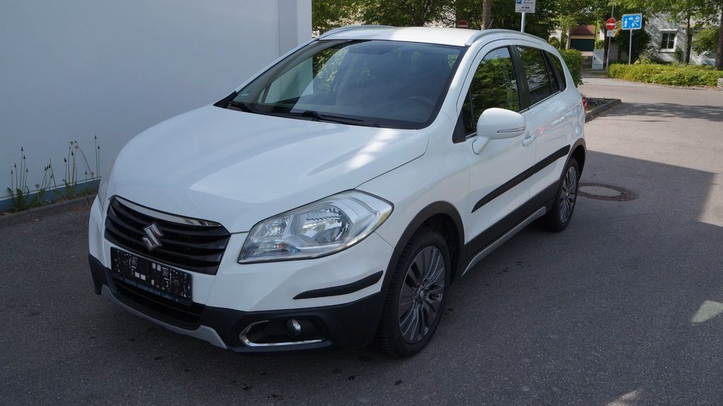 Suzuki (SX4) S-Cross 158.500 km 9.480 &euro; München 81825