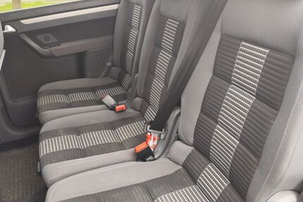 VW Touran 250.000 km 3.199 &euro; Salzgitter 38229