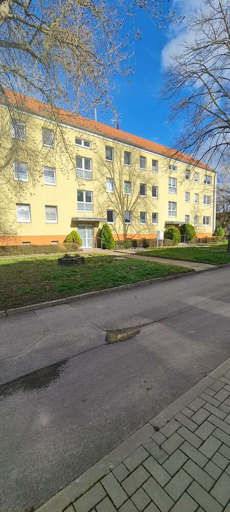 Haus zum Kaufen in Barby 490.000 € 723 m²