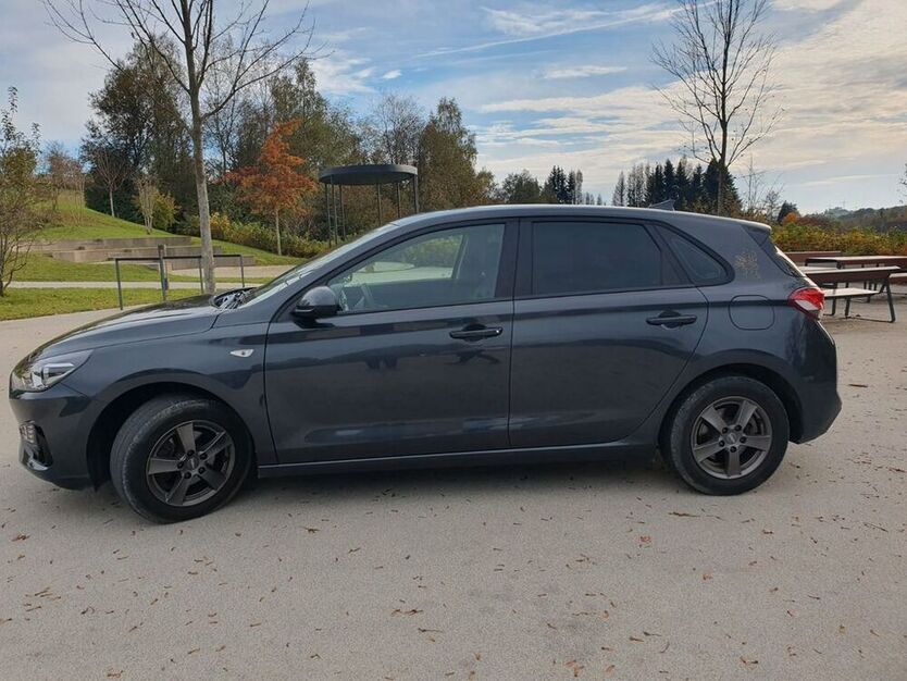 i30