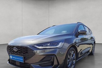 Ford Focus 2.000 km 22.440 &euro; Dresden 01277