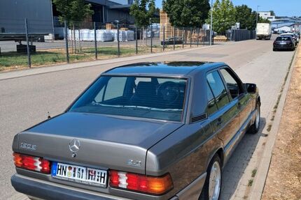 Mercedes-Benz 190 168.000 km 11.900 &euro; Massenbachhausen 74252