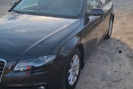 Audi A4 214.000 km 8.100 &euro; Fredersdorf-Vogelsdorf 15370