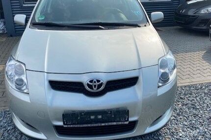 Toyota Auris 122.000 km 3.850 &euro; Bickenbach 64404