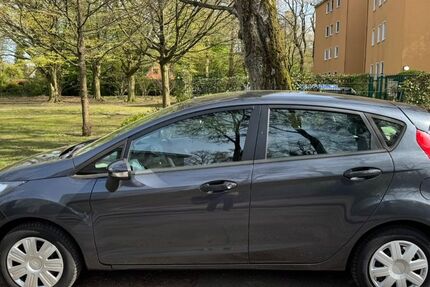Ford Fiesta 142.428 km 3.649 &euro; Hamburg 22175