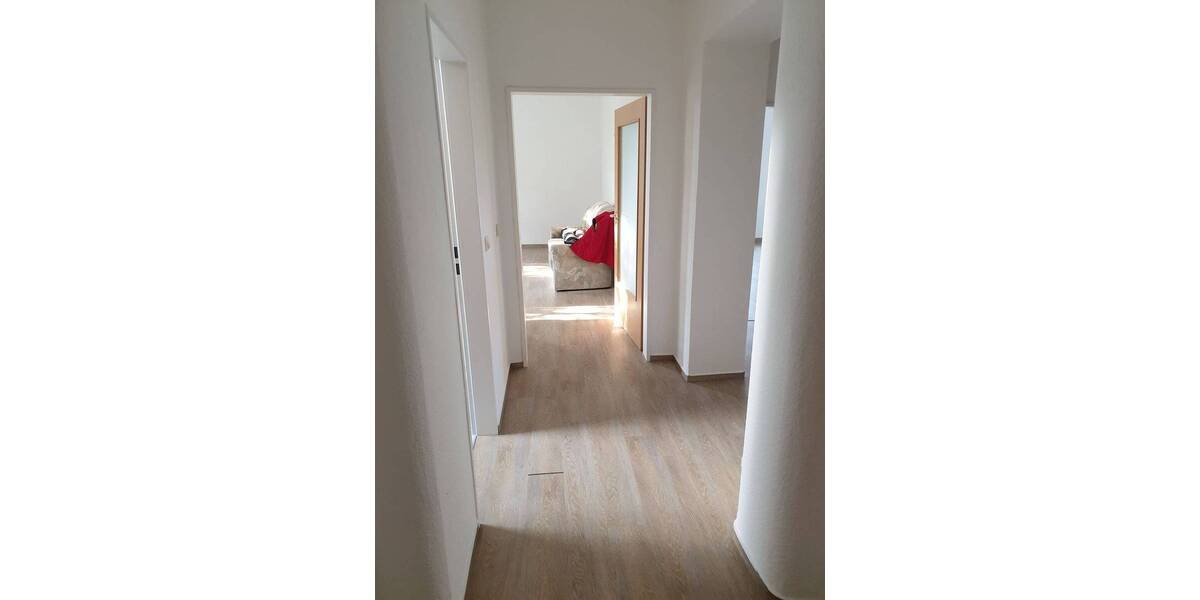Etagenwohnung Neumünster Innenstadt - 3 Zimmer, 74 m&sup2;, 600&euro; | Angebot:25796592