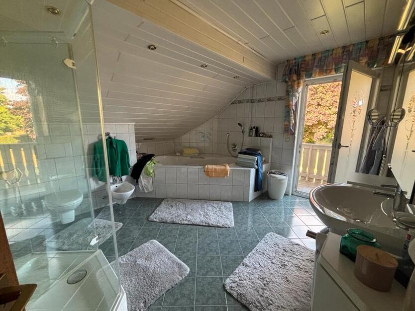 Einfamilienhaus in ruhiger Lage mit großen Garten zimmer