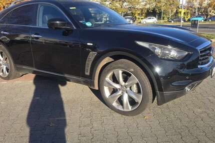 INFINITI FX 110.500 km 12.500 &euro; Berlin 13585