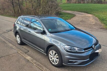 VW Golf 45.000 km 15.000 &euro; Kuchen 73329