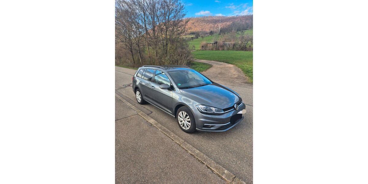 VW Golf 45.000 km 15.000 &euro; Kuchen 73329