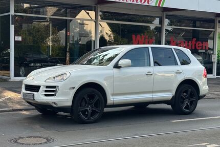 Porsche Cayenne 272.000 km 7.890 &euro; Düsseldorf (Unterrath) 40468