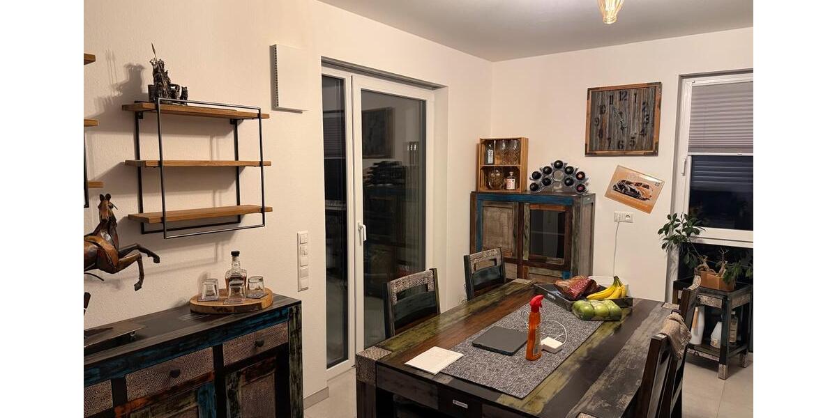 Penthouse 80qm, große Terrasse, Küche, moderne Ausstattung 2 zimmer