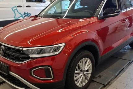 VW T-Roc 26.700 km 17.995 &euro; Eschenburg - Hirzenhain Bahnhof 35713
