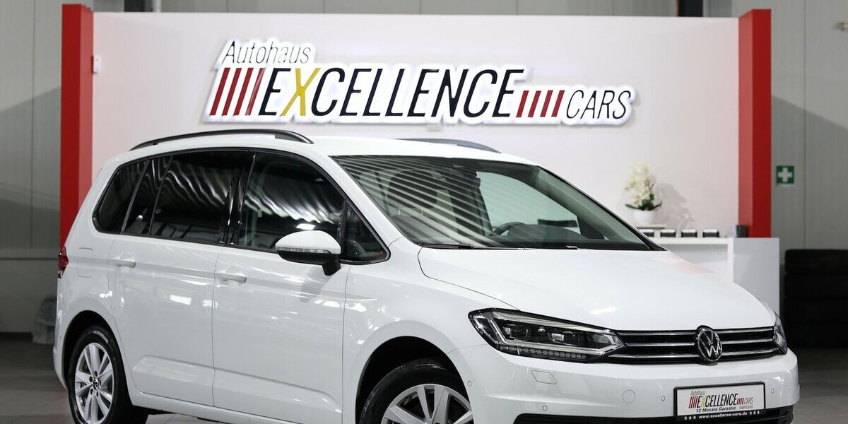 VW Touran 2.0 TDI DSG IQ Comfortline / 7-SITZE, LED 66.000 km 29.777 &euro; Hamm 59077