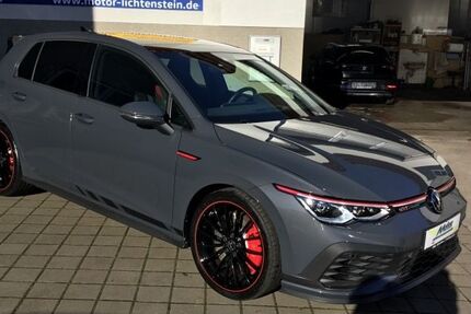 VW Golf 29.993 km 36.940 € Lichtenstein 09350