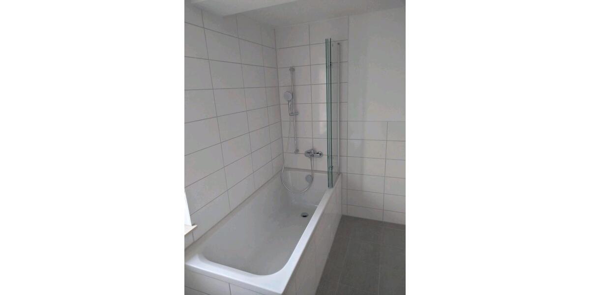Dachgeschoßwohnung Buttstädt - 3 Zimmer, 75 m&sup2;, 750&euro; | Angebot:26003030