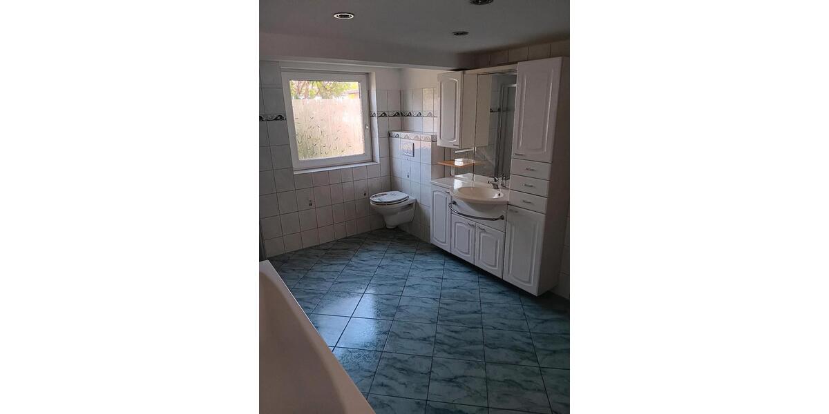 Doppelhaushälfte Lübz - 5 Zimmer, 120 m&sup2;, 175.000&euro; | Angebot:27044420