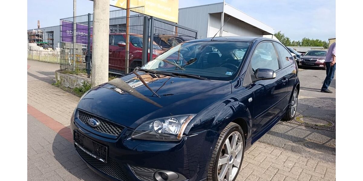 Ford Focus 200.000 km 2.490 &euro; Hannover 30453