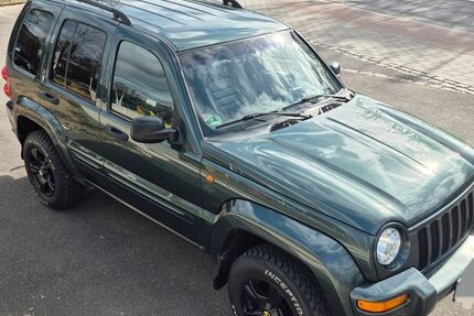 Jeep Cherokee 133.000 km 8.700 &euro; Düren 52349