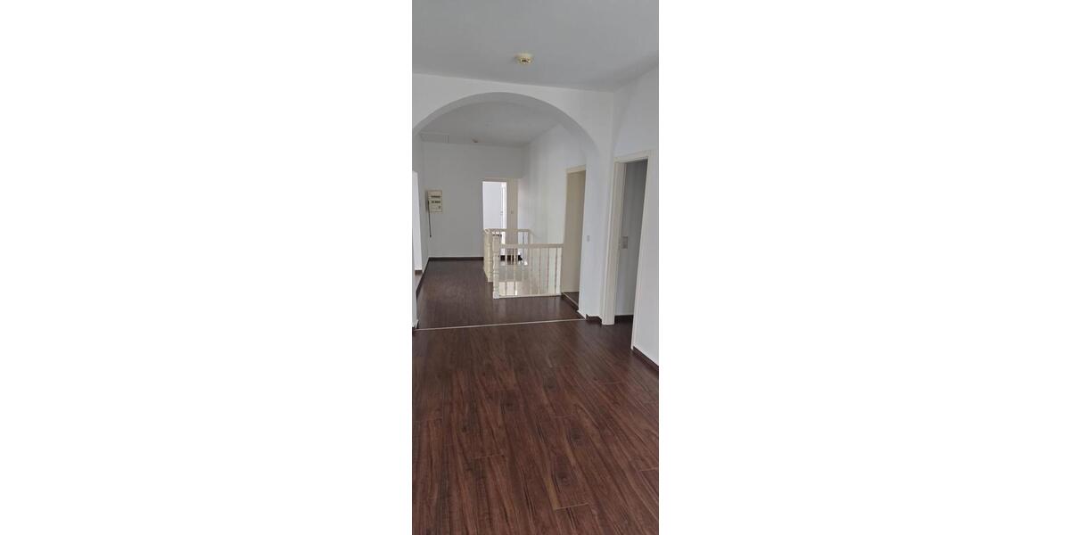 Etagenwohnung Tangermünde - 4 Zimmer, 151 m&sup2;, 1.057&euro; | Angebot:25510420