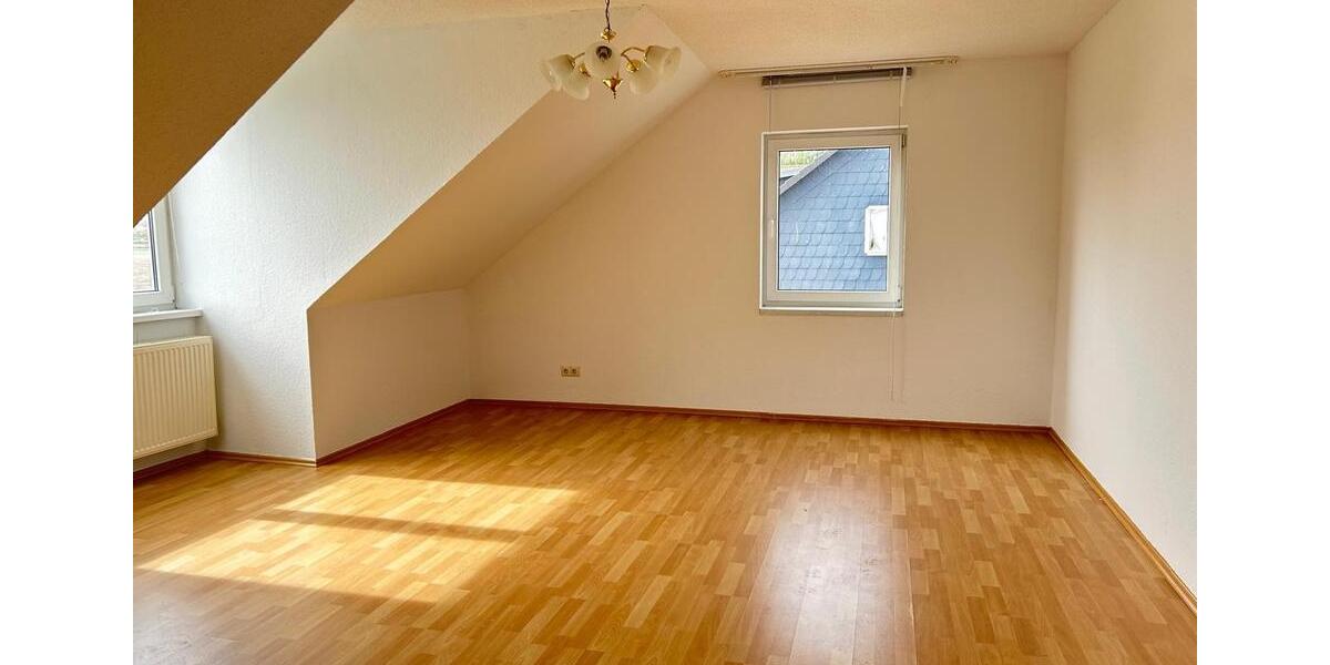 Dachgeschoßwohnung Salzatal - 3.5 Zimmer, 96 m&sup2;, 669&euro; | Angebot:21490793